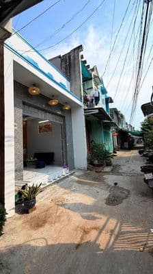 Bán nhà xã Tân Kim gần cây xăng