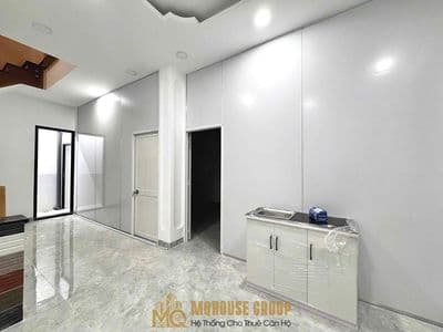 Mới xây 2 pn ngay cầu vượt hàng xanh