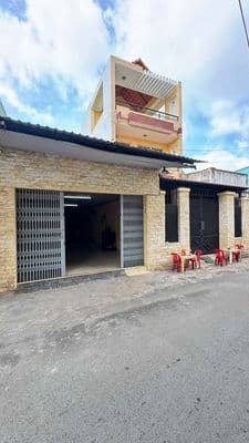 10 x 20m đường 6m tô hiệu