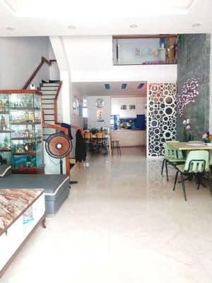 Nhà 3 tâng gần biển - sát Trung tâm hành chính Phường