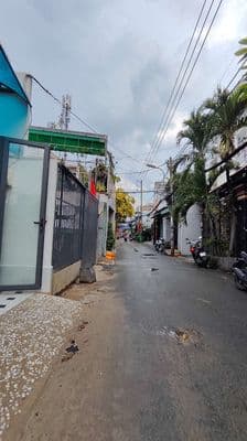 Nhà đẹp ngay EMart- 70,6m2- HXH sát MT Phan Huy Ích P12 GV. Chỉ 5tỷ980