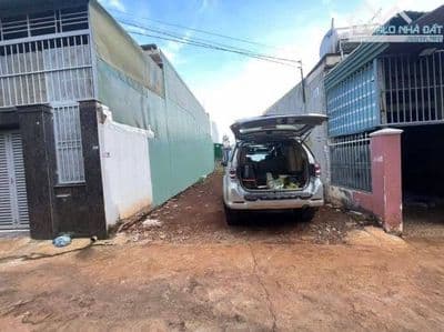 Nhà hẻm ĐƯỜNG A11 và A4 . Thôn 1 Cư Bua- Phường Buôn Ma Thuột.