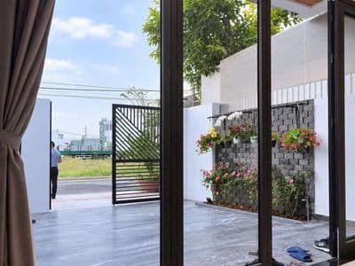 Cho thuê nhà nguyên căn mt đẹp hòa xuân