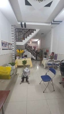 Bán nhà đường nội bộ Gần trường Bình Phú