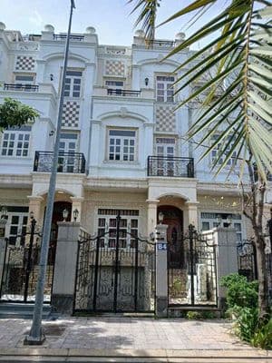 Cho thuê nhà khu compound little village gần tttm gigamall,hầm 4 tầng