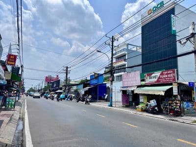 Mặt Bằng Nguyễn Văn Tăng ~ 7m*30m = 210m2. Ngay Vinhomes Quận 9. 55 Tr