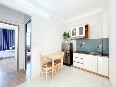 **căn hộ 2pn ban công – full nội thất | tân bình**