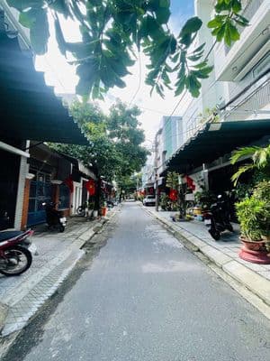 Nhà mặt tiền kiệt trần xuân lê – 70m² – 3 tầng – ô tô đậu đỗ