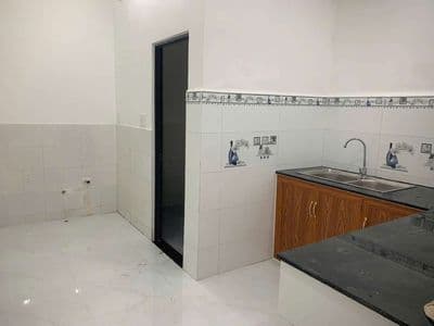 Cho thuê nhà đường Âu Dương Lân P3.Q8 DT.3m2×17m } 2Lầu 3Phòng 2toilet