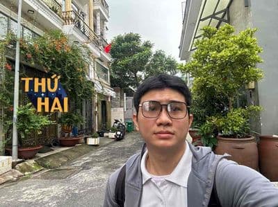 Nhà đẹp bình tân — gần bệnh viện bình tân - hẻm xe tải.
