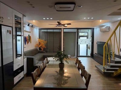 Cho thuê nhà 3 tầng đường Đinh Văn Chấp - Hoà Xuân