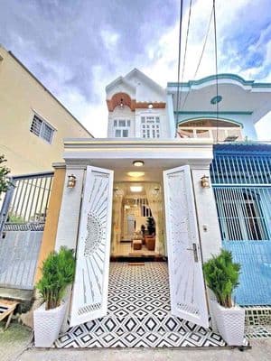 Cho thuê nhà nguyên căn đầy đủ nội thất DCL sát quận 7
