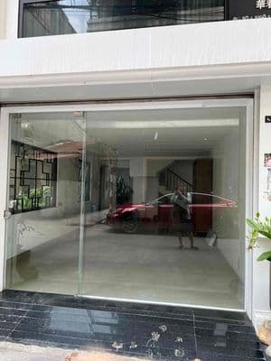 Cho thuê tầng 1 DT 40 m MT 4,5 m 10/202 Võ Chí Công thông445 LLQ