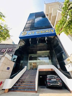 Cho thuê mbkd tầng trệt tòa nhà bạch đằng, ngang 7m, dtsd 120m2