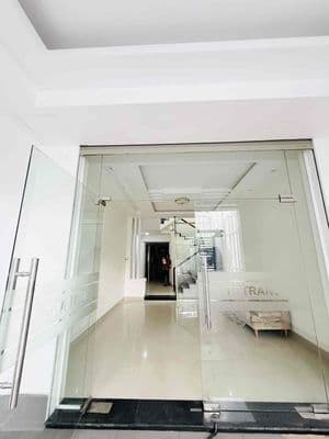 Cho thuê nhà 3 tầng mặt tiền Trần Thánh Tông , 5PN ,4WC