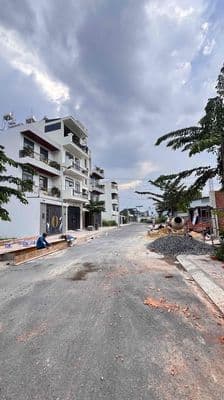 Bán đất 82m2 thổ cư đường bùi thị lùng /