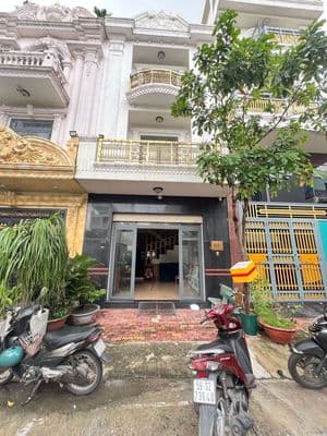 Nhà lầu gần đường Lý thường kiệt khu toa xe