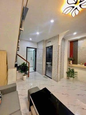 Cho Thuê Nhà Full Nội Thất 3PN Dương Quảng Hàm 10tr
