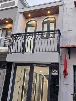 Nhà bán mặt tiền kế bên tân phú kinh doanh được nhà đúc lầu