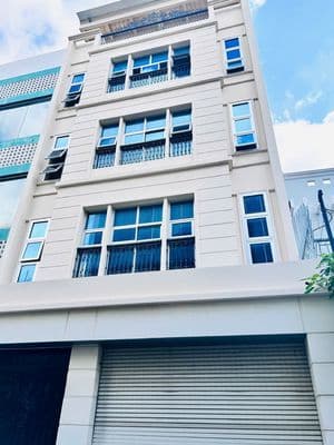 Nhà đường xô viết nghệ tĩnh diện tích: 7x21m trệt 4 lầu, có thang máy