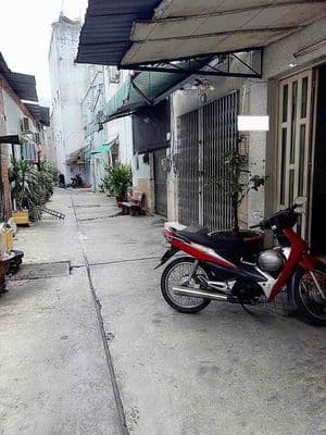 Nhà bán đường chiến lược hẻm 4m thông shr vuông vức 2tỷ nhỉnh