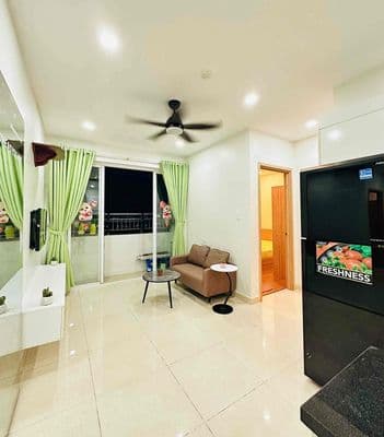 Cho thuê Căn 2PN Full nội thất. Giá thuê 8,5 triệu. LH Hương Xem ạ