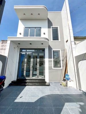 Chủ ngộp giảm thẳng 200 triệu – nhà 1 trệt 1 lửng chỉ 1 ty hơn.