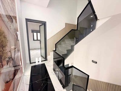 Nhà mới full nội thất ở liền