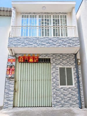 21m2- 3,2 tỷ- nhà 2 tầng lũy bán bích, 5 bước chân ra hẻm xe tải