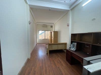 Nhà riêng ngõ phố định công gần trịnh đình cửu dt38m2x5t giá 12tr