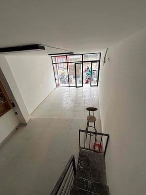 Mt lê văn thọ sẵn cửa kính vip