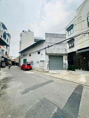 Kho Trống Suốt 6x20 Nở Hậu Đều 2 Mặt Tiền 8M Hẻm Trước Nhà 8M Có Lề