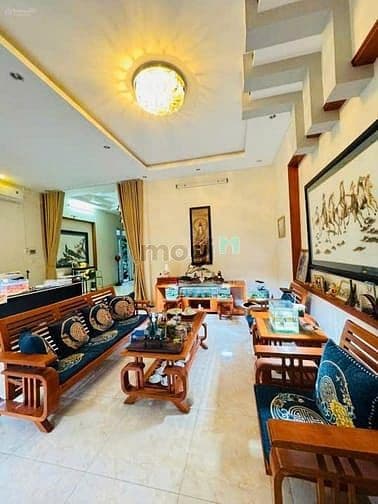 Bán nhà 1T2L góc 2 mặt tiền khu Đinh Thuận; sổ hồng 102m2 giá 8.5 tỷ