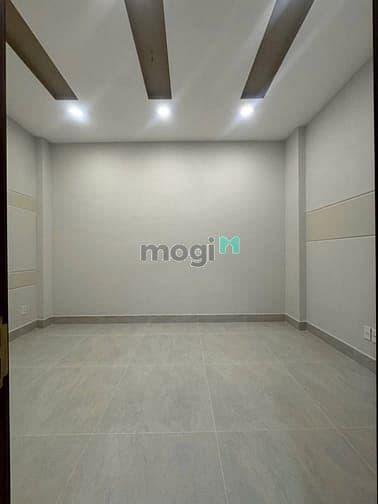 Vị trí: Hẻm rộng 13M – Đường Mai Xuân Thưởng – TP.HCM • 42m2
