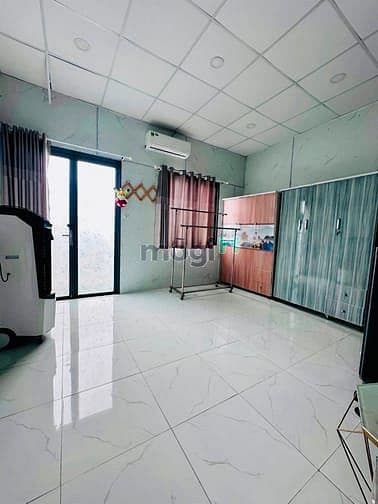 Chỉ 3 Tỷ 88 - Hẻm Ba Gác - Trần Văn Đang Quận 3 21M2 4 Tầng 3 PN