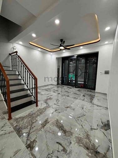 Bán nhà Phạm Văn Hai - 45m2 nở hậu - Gần sân bay - 6x tỷ