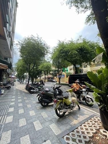 B án nhà Nguyễn Bỉnh Khiêm Q.1 - 3,8m x 17m - 4 tầng BTCT - 22,9 tỷ