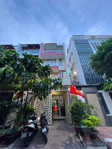 Mặt tiền Bình Phú Q6: 114m2 (5x23m), 5 tầng, thang máy, giá 19.5 tỷ