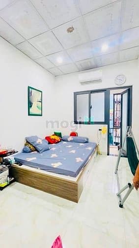HXH Cách 3 Căn - 391 Trần Hưng Đạo Quận 1 33M2 2 Tầng - 4 Tỷ 95