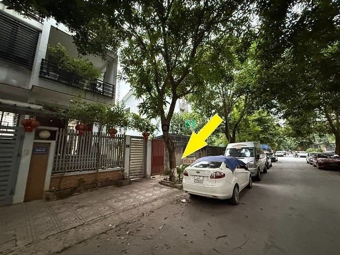Bán Gấp Lô Đất Vàng 82m2 - Gần Cổng KCN, Sát Biển Hải Xuân - Chỉ 1,69