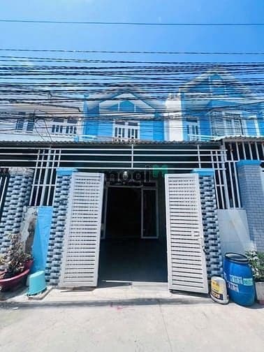 Bán căn nhà 4x15m gần Gần khu Vinhomes Hóc Môn đang xây 465 triệu
