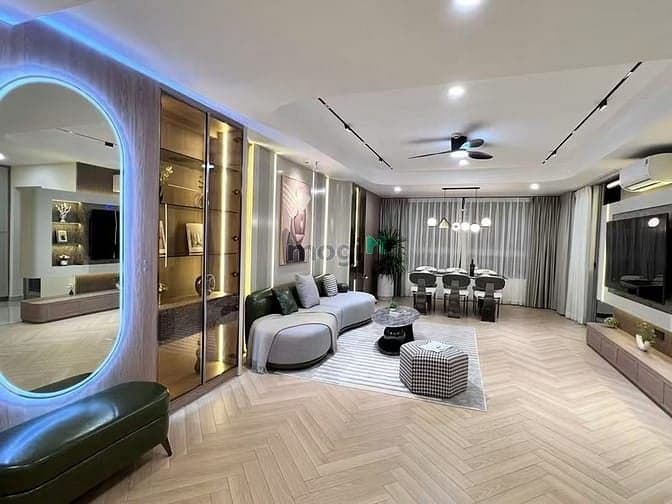 BÁN GREEN VALLEY – PHÚ MỸ HƯNG • Diện tích: 129m2 3pn2wc • T