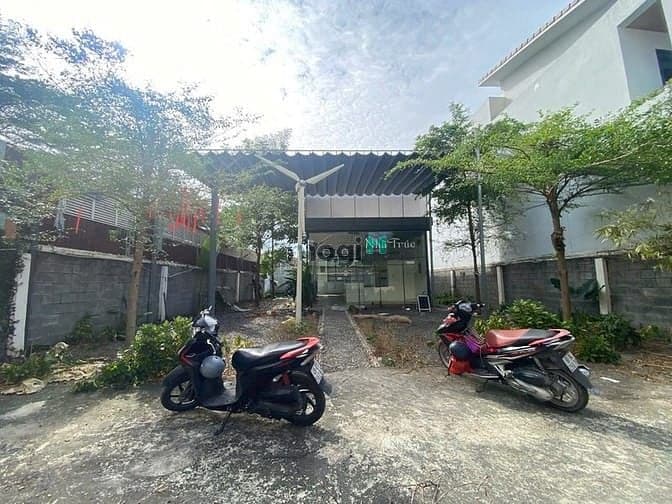 Cho thuê mặt bằng 400m2 mô hình sân vườn trung tâm TP Đồng Nai