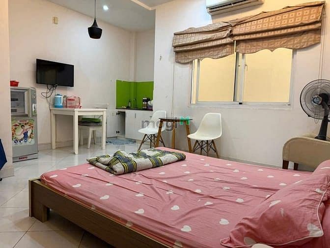 Cho thuê chung cư 590 CMT8, Nhiêu Lộc 50m2 1PN chỉ 8tr/tháng