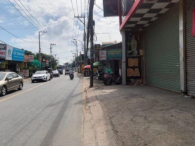 Cho thuê mặt bằng 540m2, MT Hà Huy Giáp Quận 12
