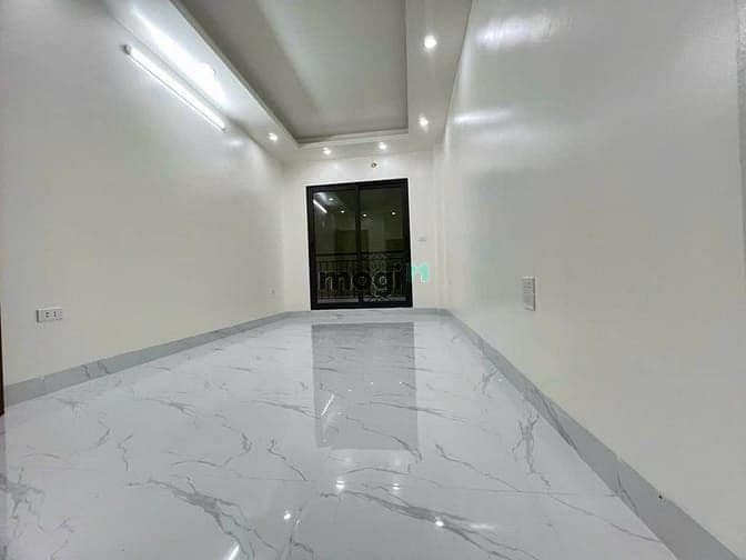 Bán nhà ngõ Lạc Long Quân, giá 14.65 tỷ, gần 58m2x5T, lô góc, nở hậu