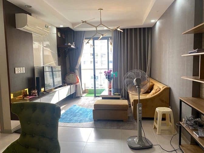 Cho thuê chung cư Gold View - 100m2 3pn2wc - Giá 23tr