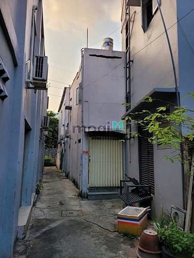 Tòa CHDV Hoàng Văn Thụ - trung tâm Phú Nhuận - hẻm rộng thoáng - 80m2