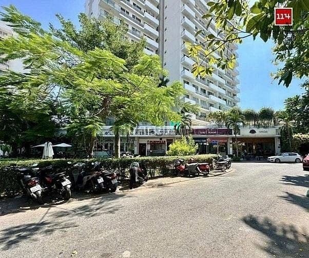 Cho thuê nguyên căn MT Nam Quang 2, siêu đẹp, 900m2, Phú Mỹ Hung, Q7