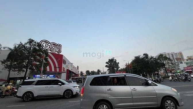 Bán Nhà Mặt Tiền Đông Hòa - Dĩ An BD - 151m² Gần GO! Giá Nhỉnh 8 TỶ